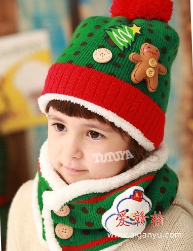 christmas cap and scarf.jpg