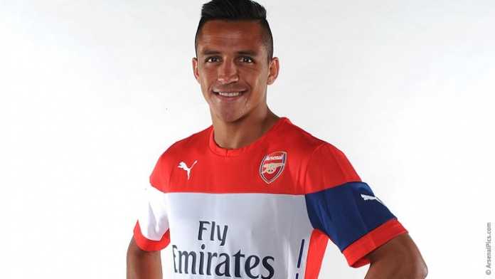 Sanchez Arsenal training kit.jpg