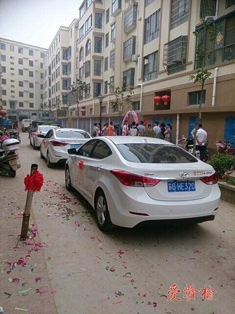 朗动婚车车队绝对够范！