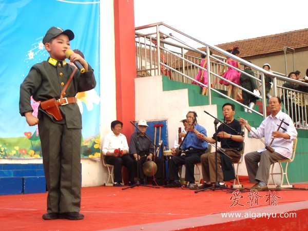 京剧多段演唱.《平原作战》等