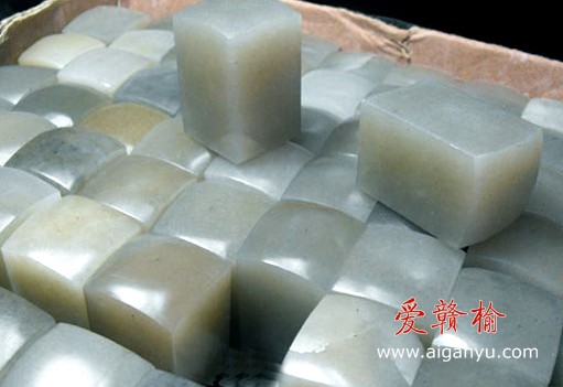 4X4X8厘米的辽宁冻石印章料