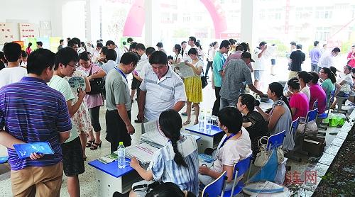 八方人才　流连忘返