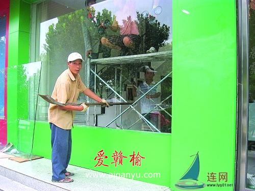 多家相邻商店接连被盗