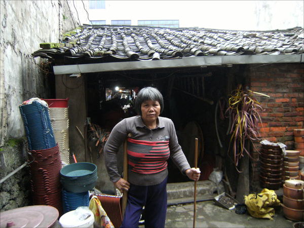 永兴镇一残疾老妪遭遇当地势力迫害[本网追踪]