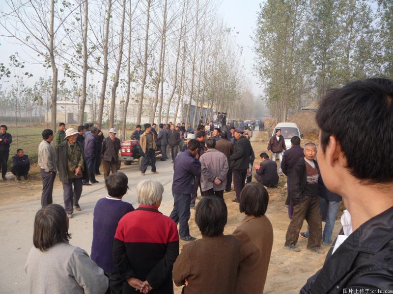 28岁职工摔死，老板拒绝赔偿