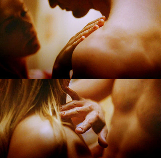 女性高潮射液是尿吗(多图)