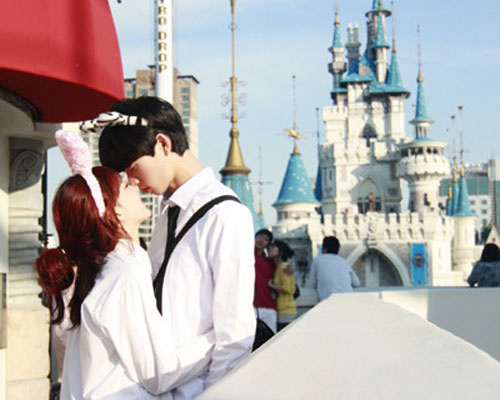 今天，是我陪女朋友第十八次逛街！