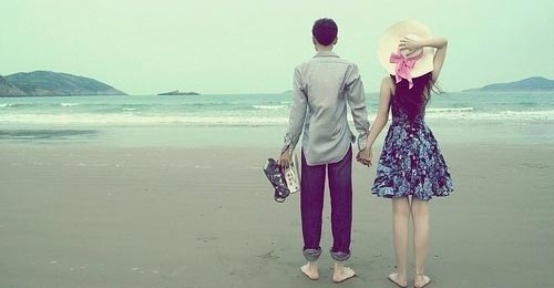 原来爱情就是为所爱的人，在黑暗中亮起的那一盏小小的明灯