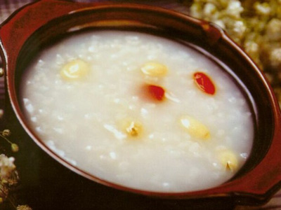 生活中餐桌上，有四个禁忌