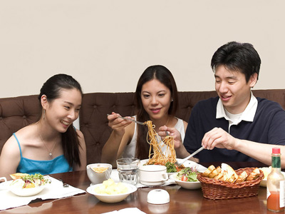 专家教你聚餐饮食四大技巧