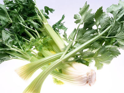 八种食物可以让牙齿健康洁白