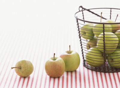 多吃这些食物帮你消除口臭