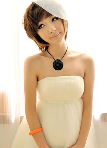 注意！女人胸部小也有3大好处