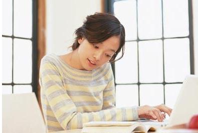 女性“电脑一族”，应该如何护眼防面部衰老？