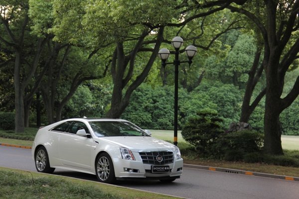 凯迪拉克CTS COUPE