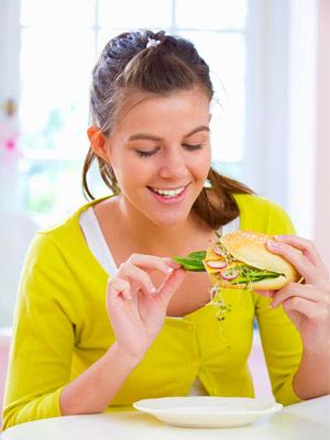 女性从头到脚的“食物地图”