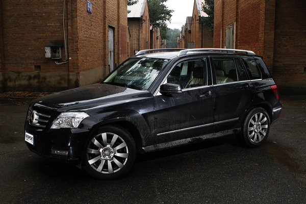 硬汉也有温柔一面 秀车网试驾进口奔驰GLK 300