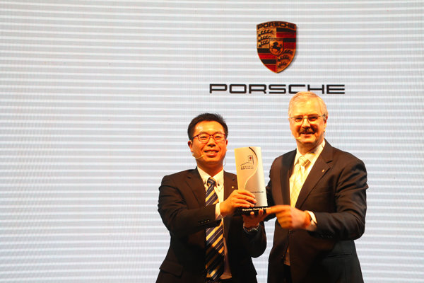 2012年保时捷中国区经销商实现跨越式增长