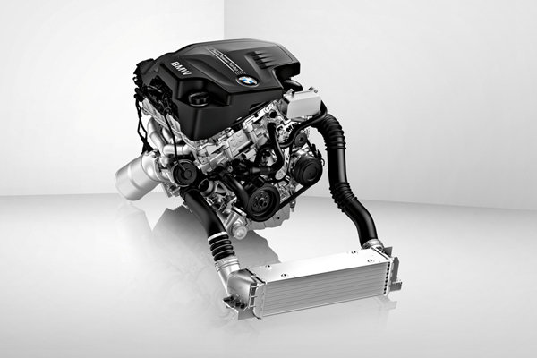 2012年宝马集团在中国大陆销售326444辆汽车