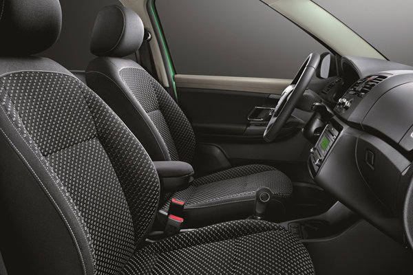 时尚多面手   斯柯达晶锐演绎小车硬实力