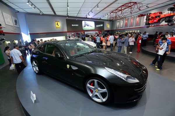 “法拉利传奇展”迎来25万跑车爱好者参观
