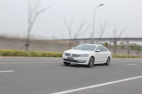上海大众VW品牌上半年累计销量突破48万辆
