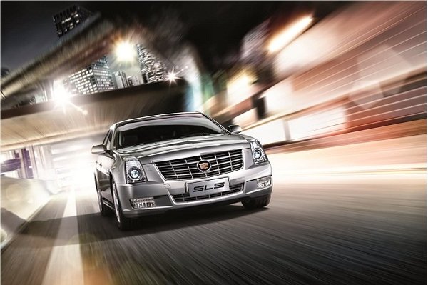 凯迪拉克全程护航