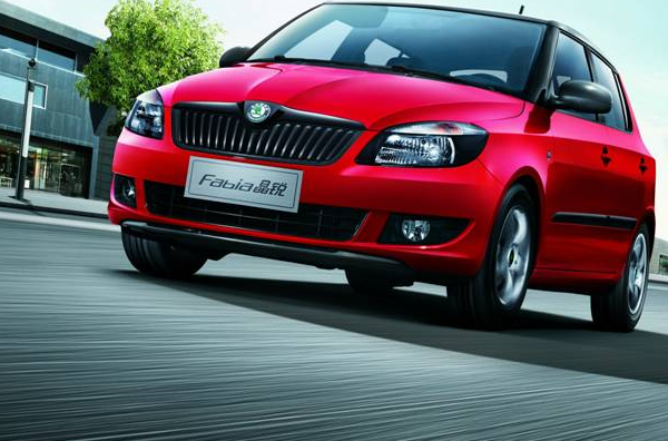 斯柯达晶锐酷黑版走红运动A0级市场