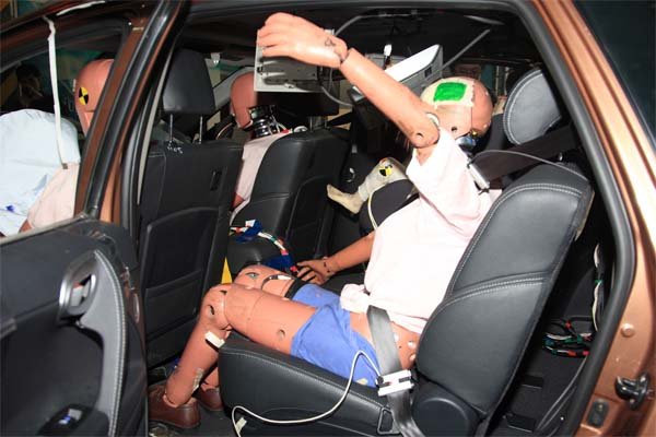 纳智捷 大7 SUV荣获五星安全评定