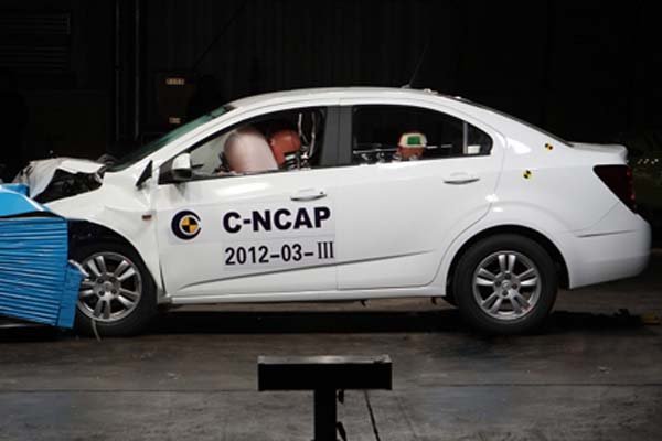 雪佛兰爱唯欧以总分同级最优荣获C-NCAP五星安全评级