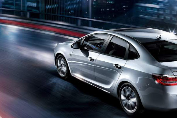 2012款英朗GT和英朗XT 1.6L舒适天窗版今日上市