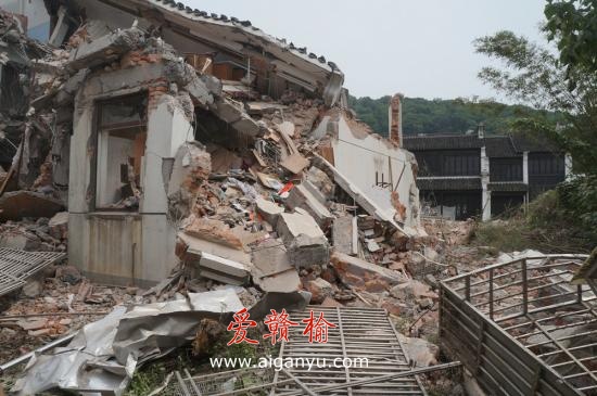 投诉无锡北塘区不明身份人员非法强拆