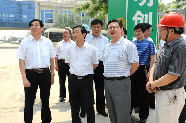 王加培调研重点城建项目推进情况