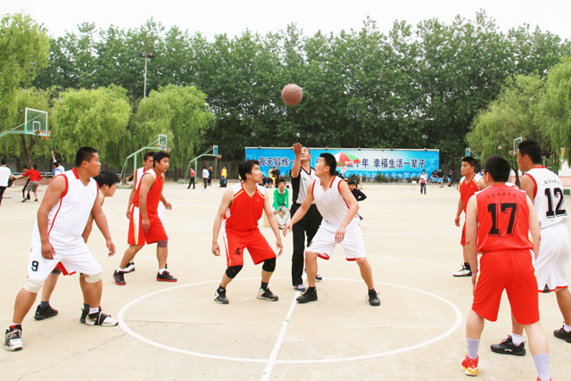 2011年“移动杯”赣榆县中小学教职工篮球赛圆满结束