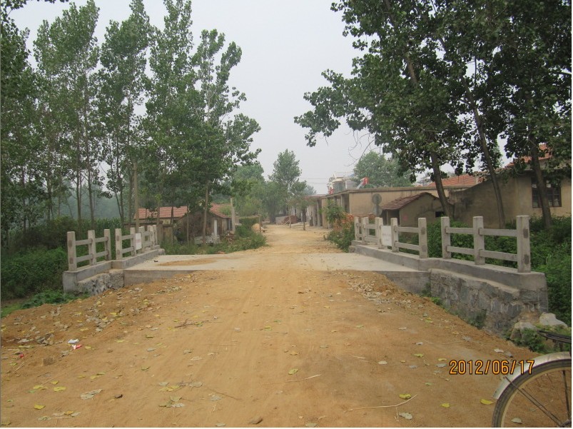 赣榆县环保局帮助经济薄弱村修复“连心桥”