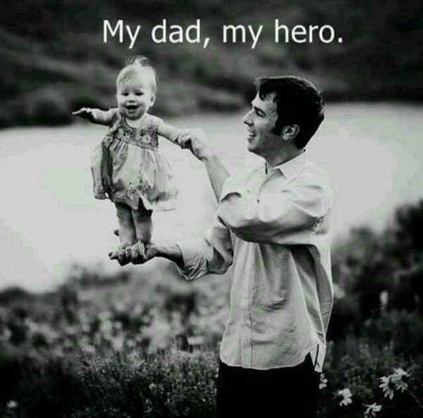 在生孩子这事情上，母亲付出大象，父亲付出蚂蚁