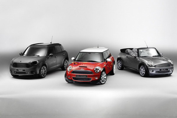 让MINI传递爱与时尚----维也纳艾滋病慈善拍卖会