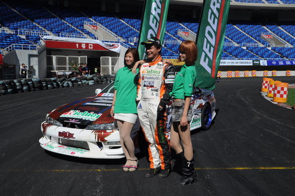 漂移的癫狂世界——世界汽车漂移系列赛（WDS）天津站大奖赛